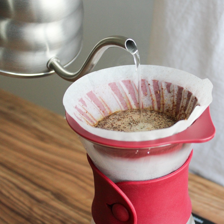 Hario V60 csepegtető dekanter (VDD-02MIX-RED)