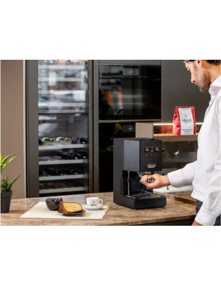 GAGGIA Classic EVO E24 fekete karos kávéfőző GAGGIA Classic EVO E24 fekete