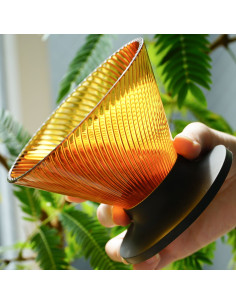 Hario NEO V60-02 Tritanból készült csepegtető, borostyánszínű 2