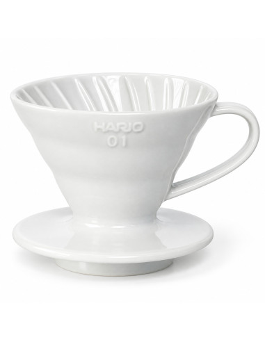 Hario csepegtető V60-01 kerámia – fehér (VDC-01W)